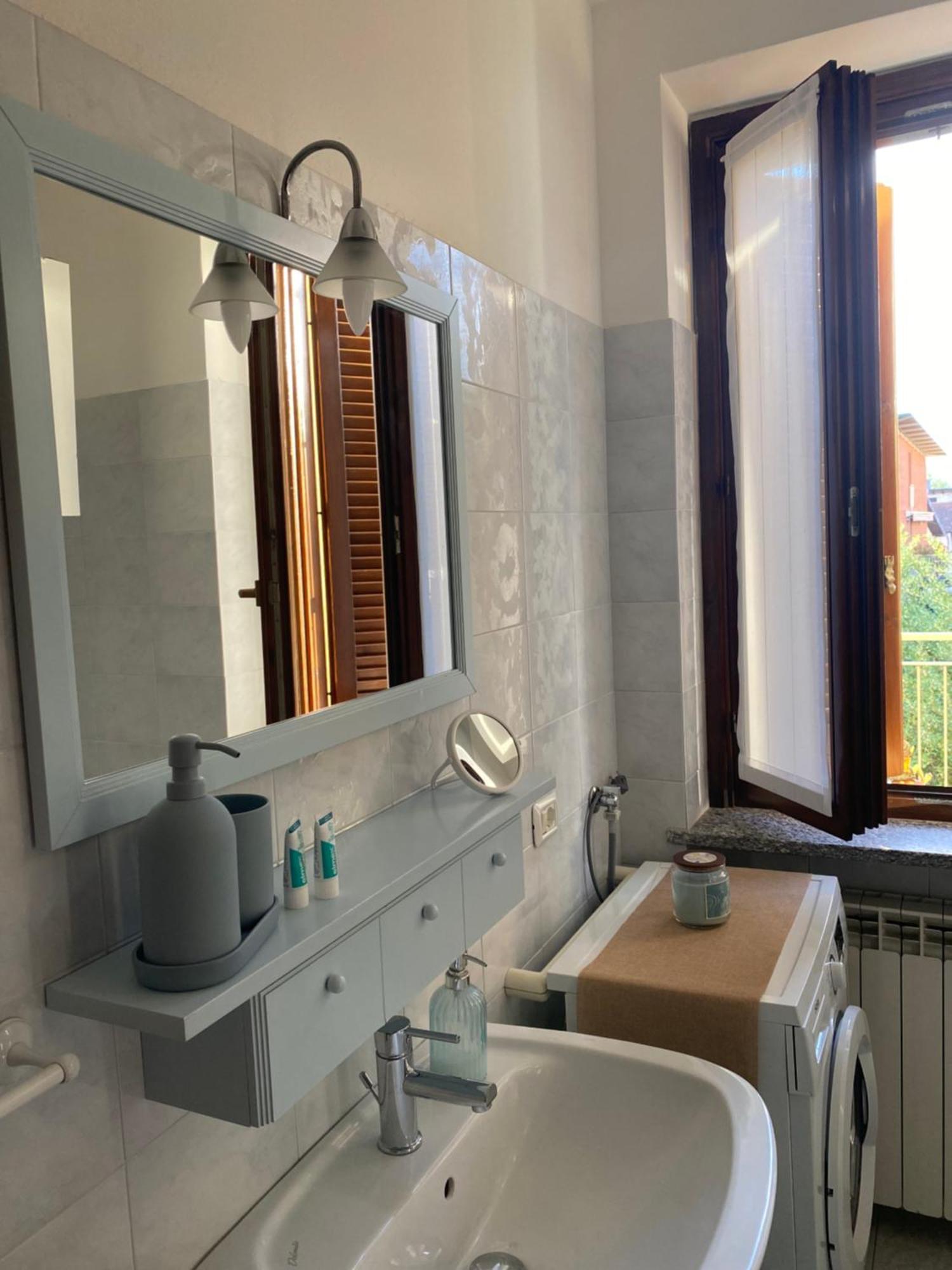 Appartamento Anna Lungo Fiume - Lago Maggiore Sesto Calende Exterior photo